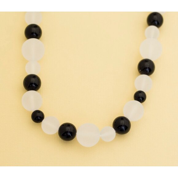 Vintage Boho Black Plastic Beaded Necklace 18 Inches by Avon i12 - Picture 1 of 5